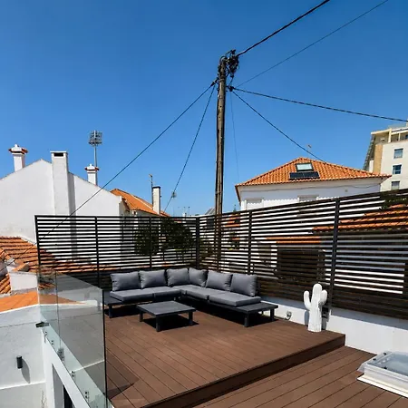 Luxury House, Private Rooftop Jacuzzi With View On Tagus & Monuments Ferienhaus Lissabon